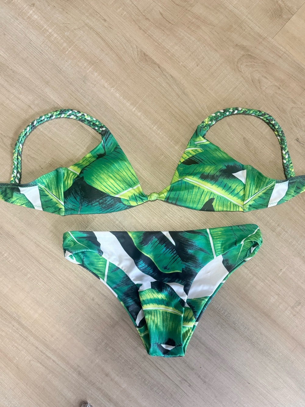 Tropical Green Leaf Print Bikini Set